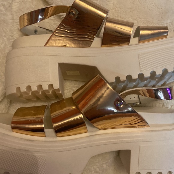 ASOS bronze platform sandals - Picture 4 of 6